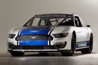 NASCAR Mustang